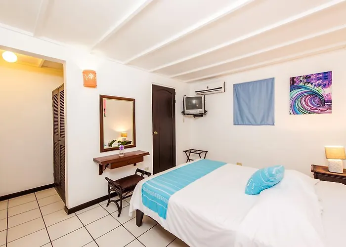 Pueblo Dorado 3*